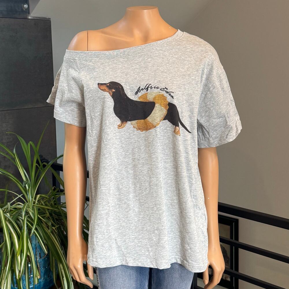 NWT Aelfric Eden Dachshund Off The Shoulder Graphic Tee Grey Size S - Picture 3 of 13